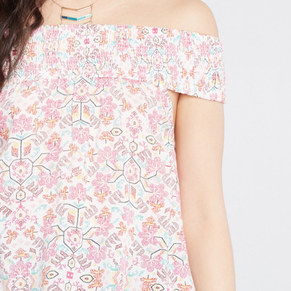 Modcloth Off-Shoulder Top - Picture 4 of 4